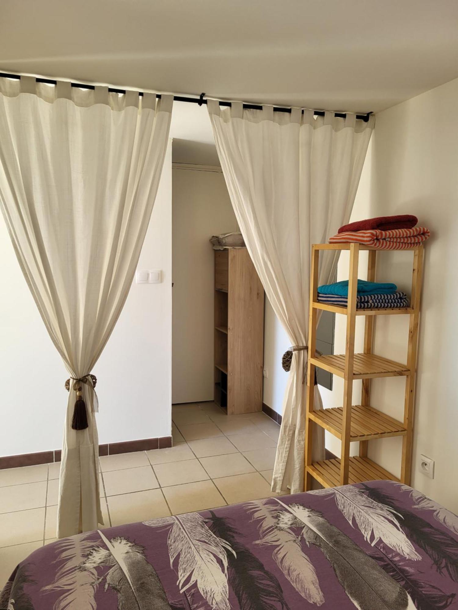 Chambre D Hotes Au Coeur Des Oliviers Marseille Room photo